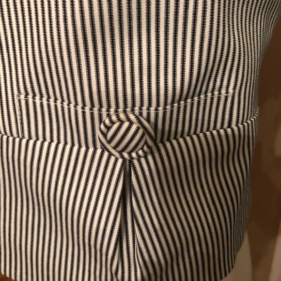 Size 4 ABS black and white pin stripe jacket - Picture 3 of 4